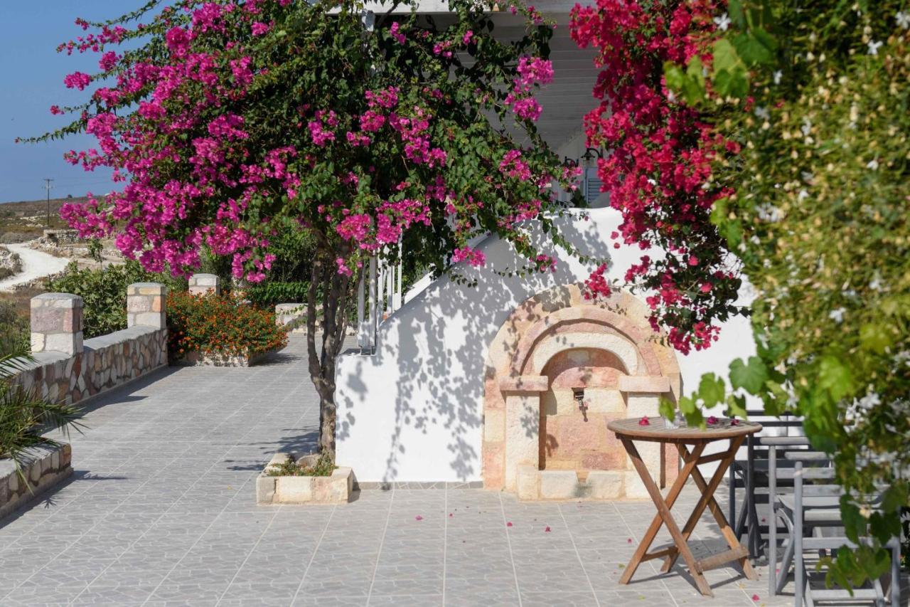 Κalamitsi Rooms & Apartments Kímolos Zewnętrze zdjęcie