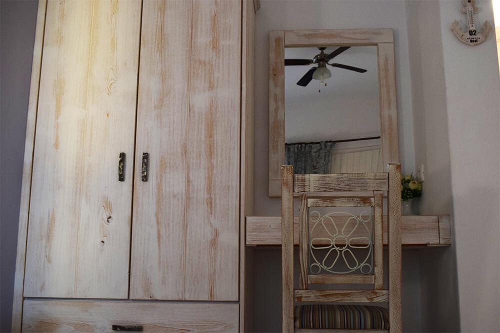 Κalamitsi Rooms & Apartments Kímolos Zewnętrze zdjęcie