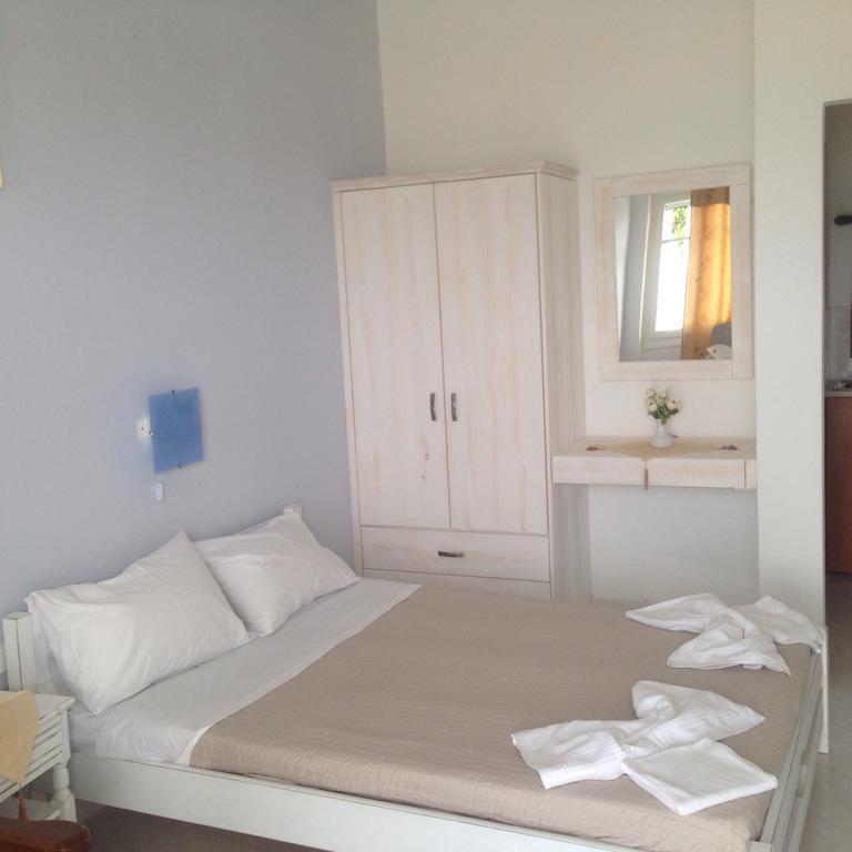 Κalamitsi Rooms & Apartments Kímolos Zewnętrze zdjęcie