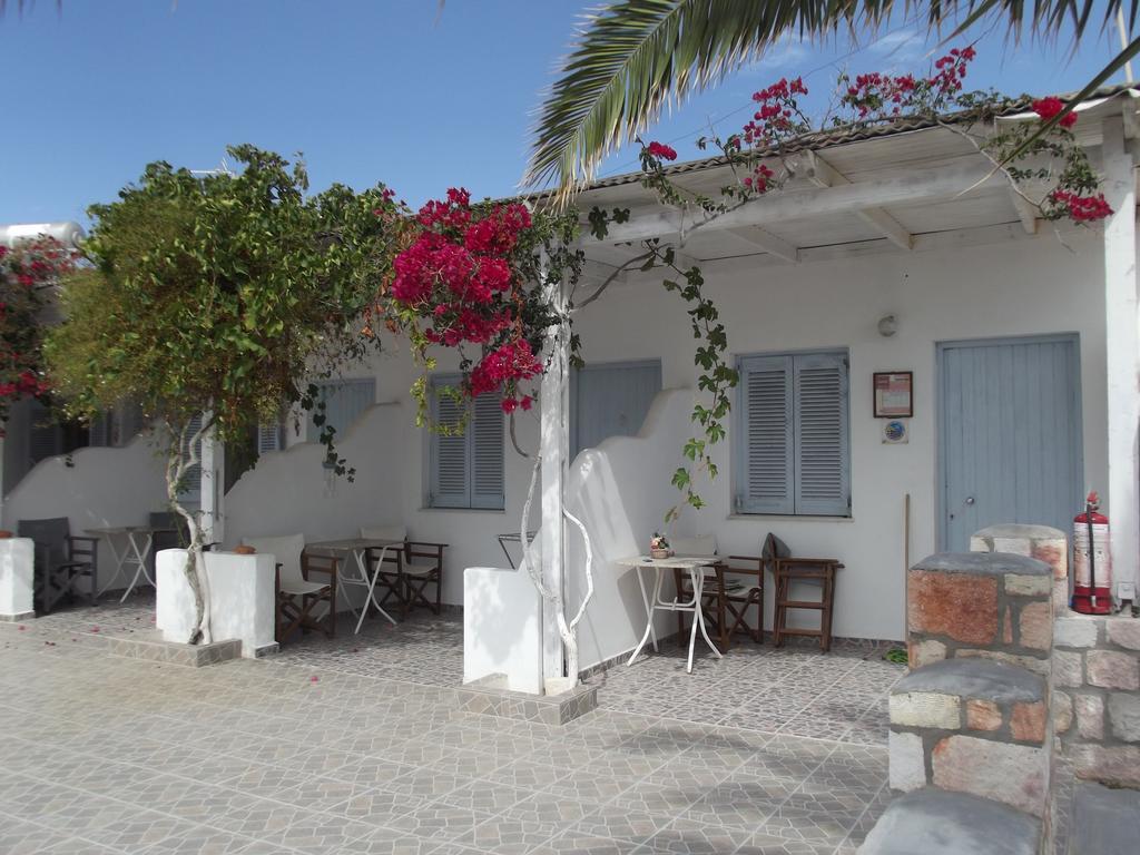 Κalamitsi Rooms & Apartments Kímolos Zewnętrze zdjęcie