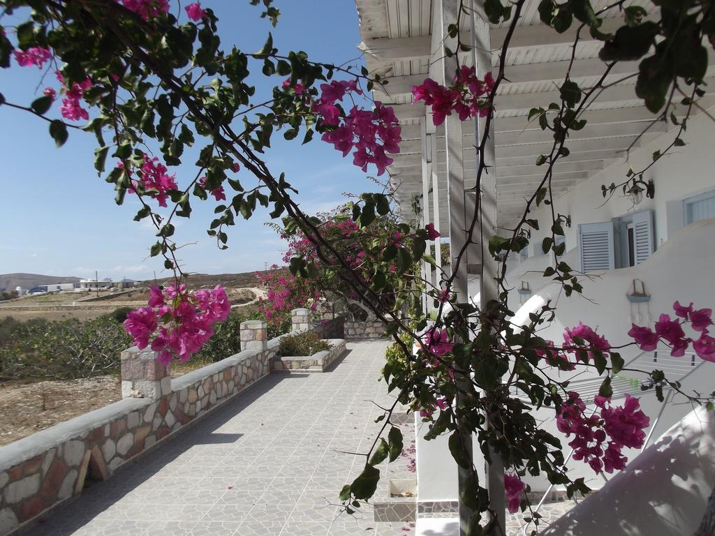 Κalamitsi Rooms & Apartments Kímolos Zewnętrze zdjęcie